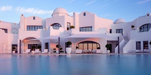 Anantara Santorini Abu Dhabi Retreat 5*